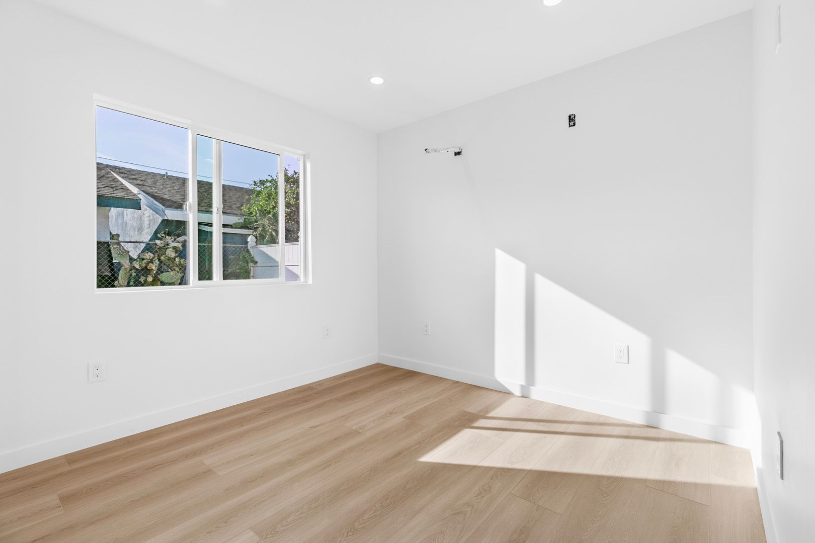 Modern ADU in Bellflower photo 13