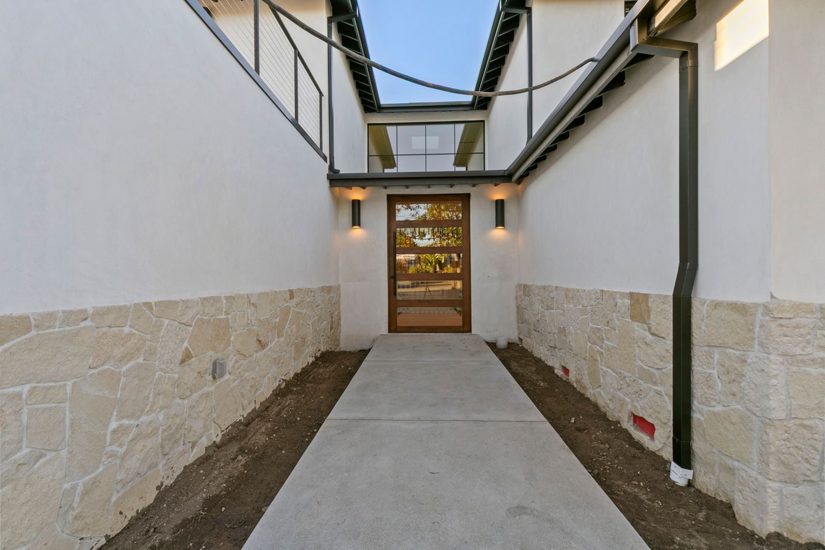 Modern ADU in El Segundo photo 12
