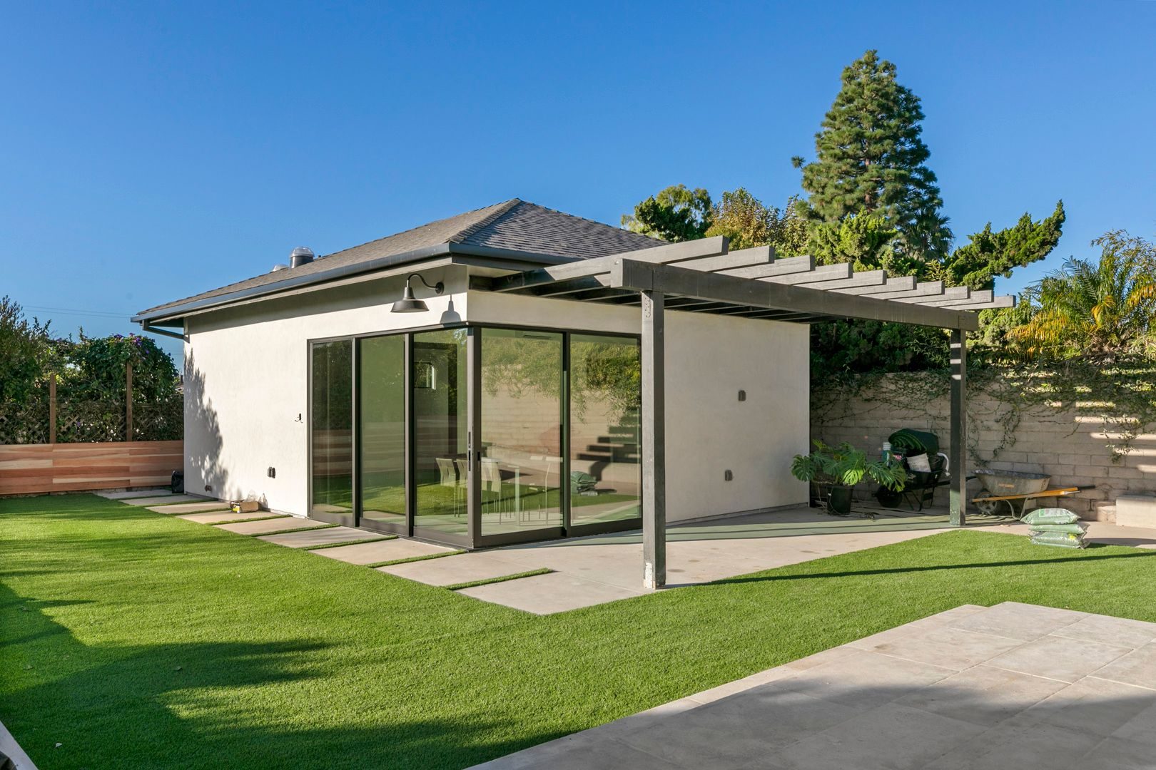 Modern ADU in El Segundo photo 54