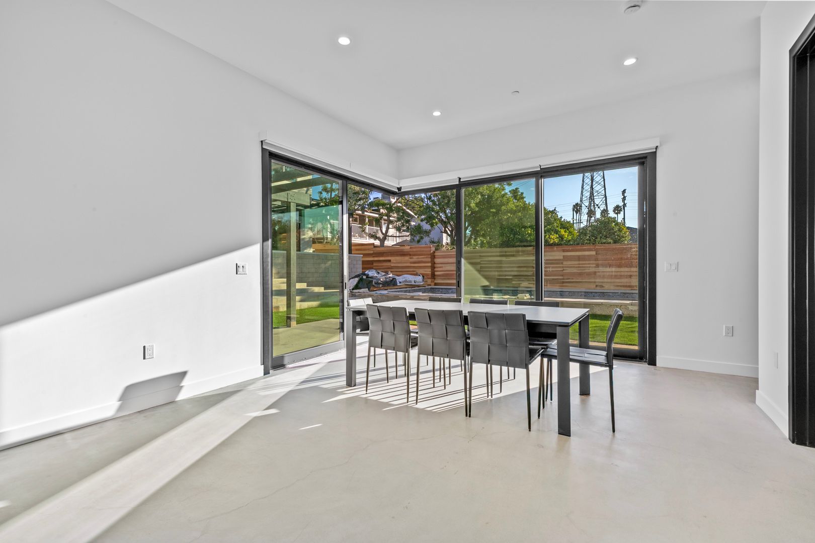 Modern ADU in El Segundo photo 65