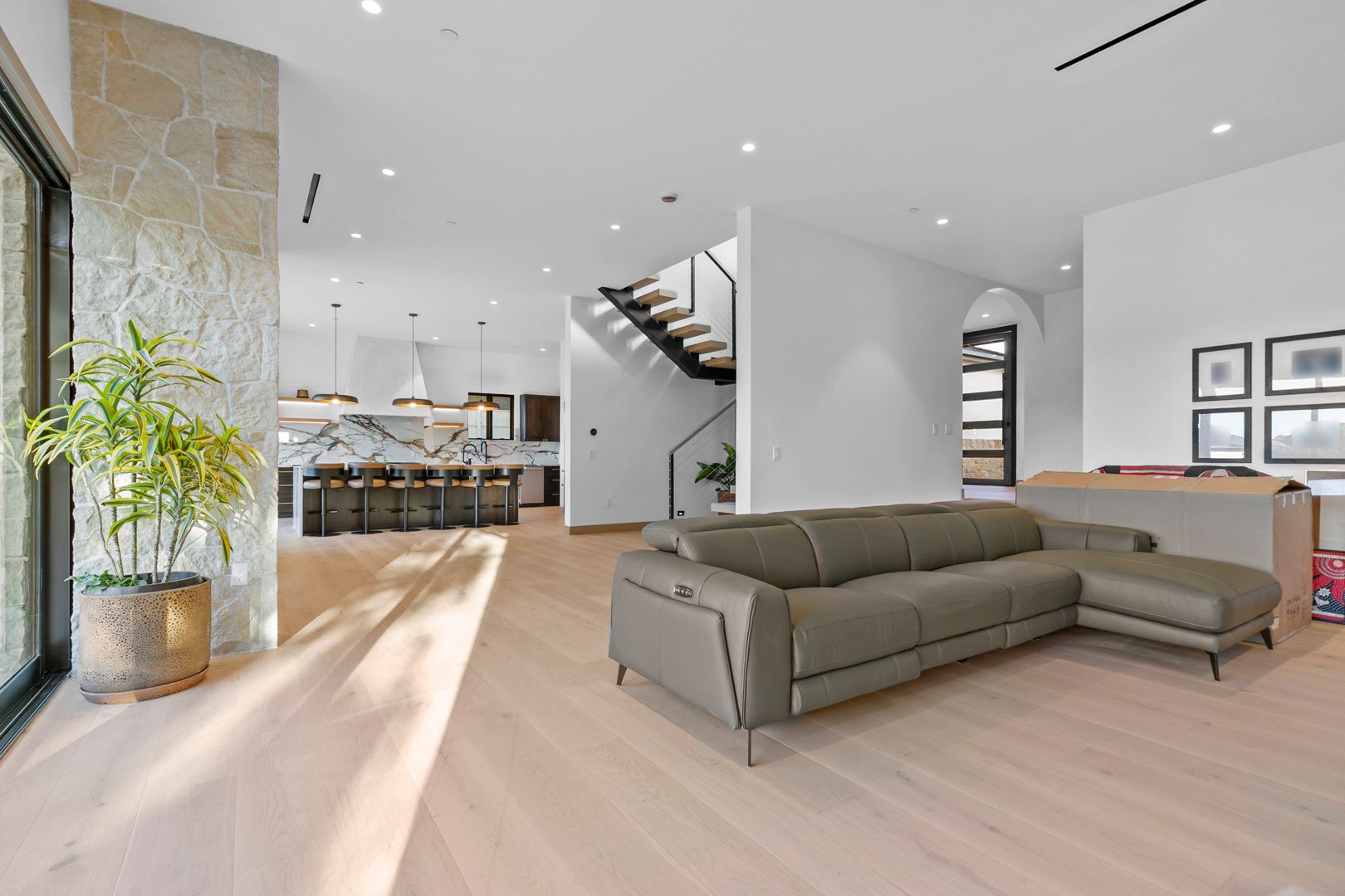 Modern ADU in El Segundo photo 76