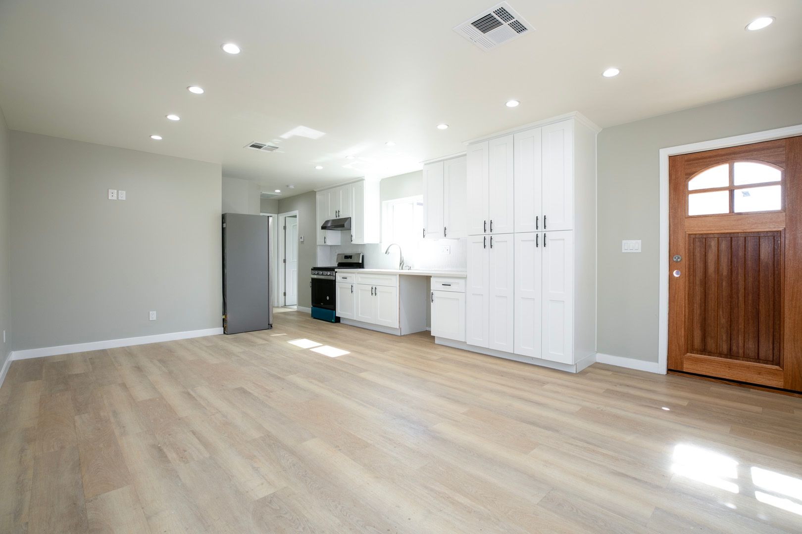 Modern Detached ADU in Glendale, CA photo 3
