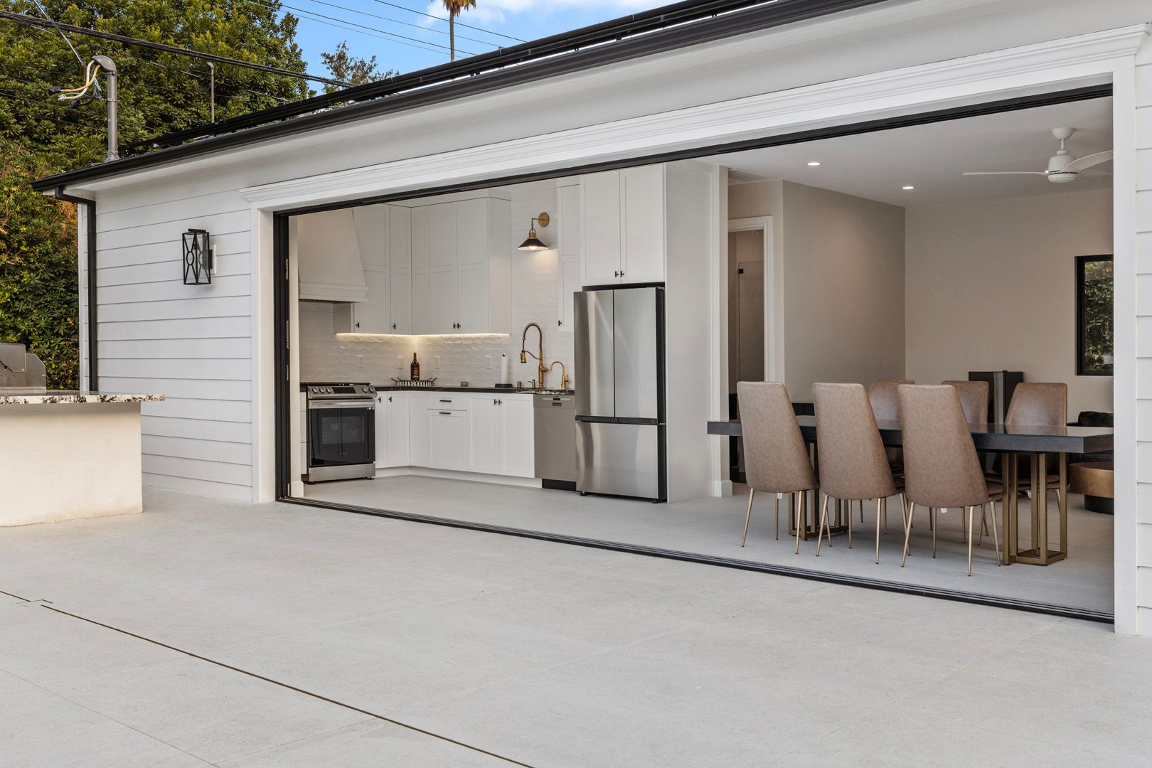 Modern Pool House ADU in Glendale, CA photo 19