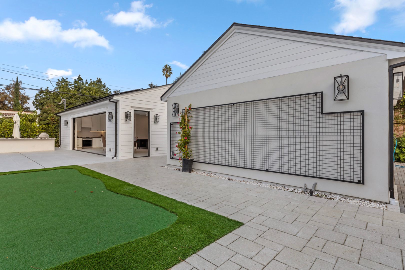 Modern Pool House ADU in Glendale, CA photo 20