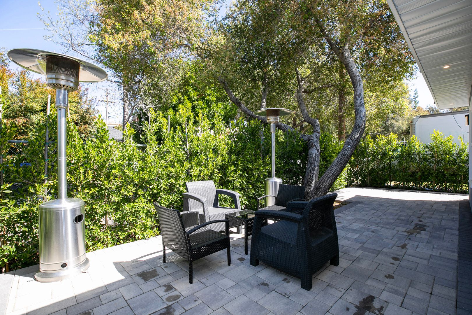 Courtyard Modern ADU in Glendale, CA