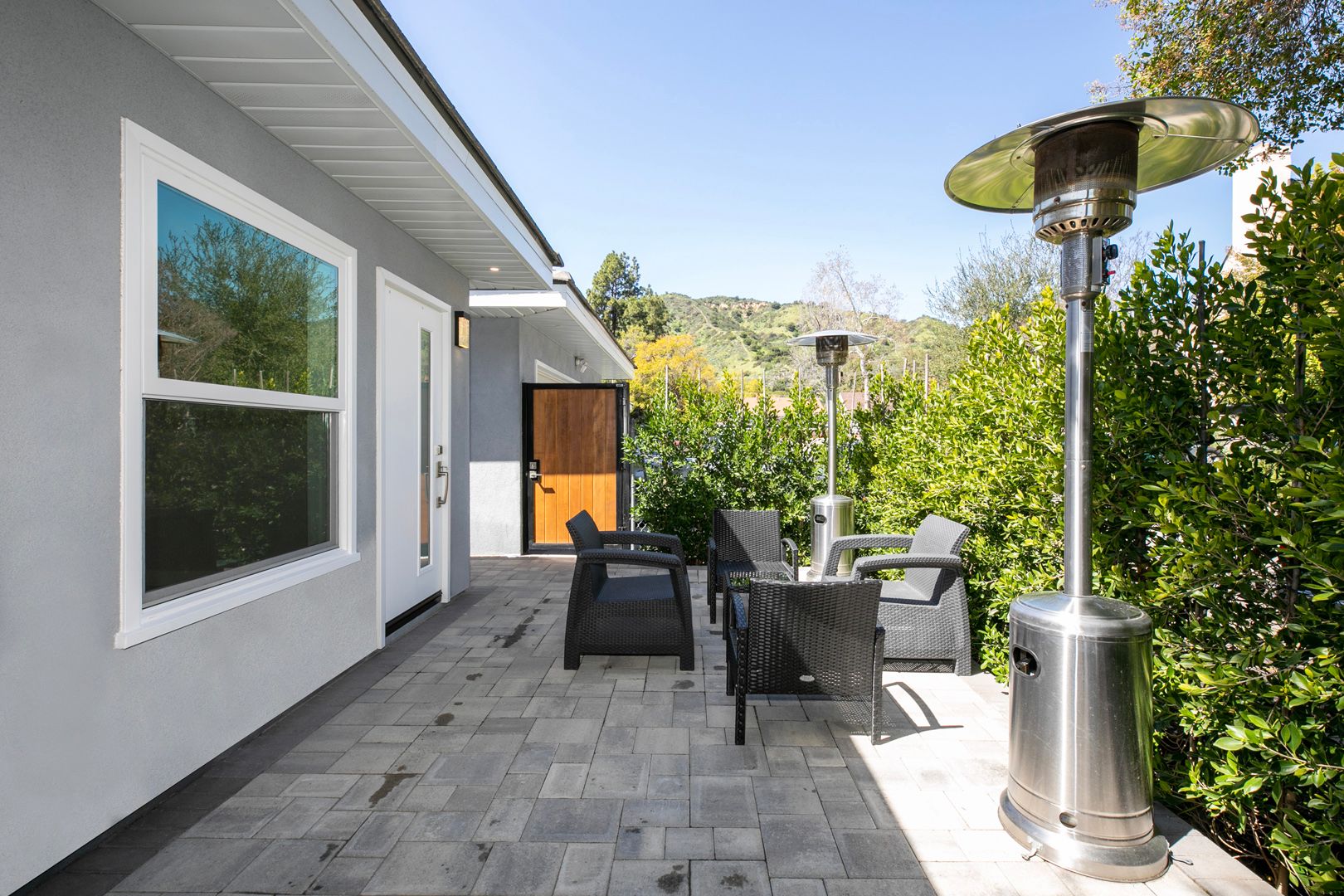 Courtyard Modern ADU in Glendale, CA photo 5