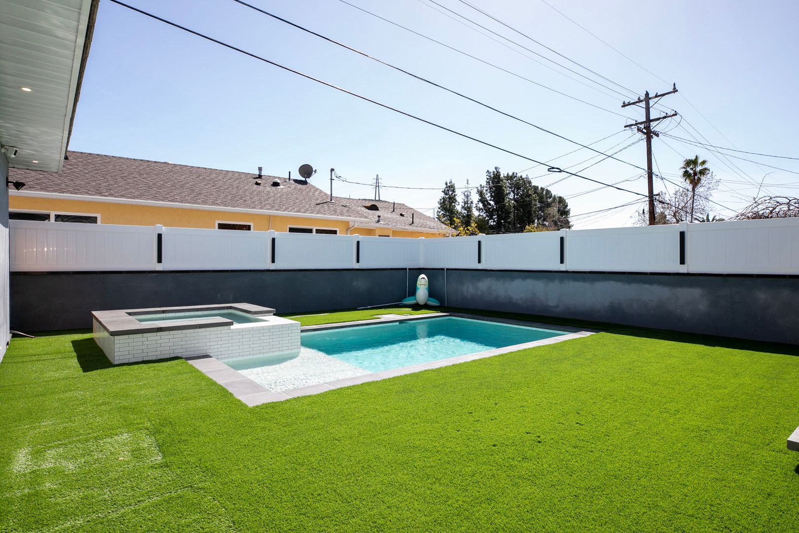 Courtyard Modern ADU in Glendale, CA photo 6