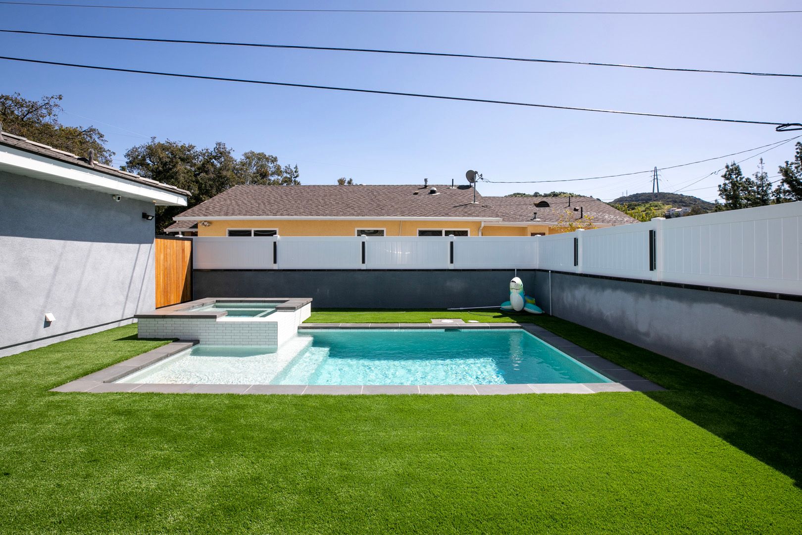Courtyard Modern ADU in Glendale, CA photo 9