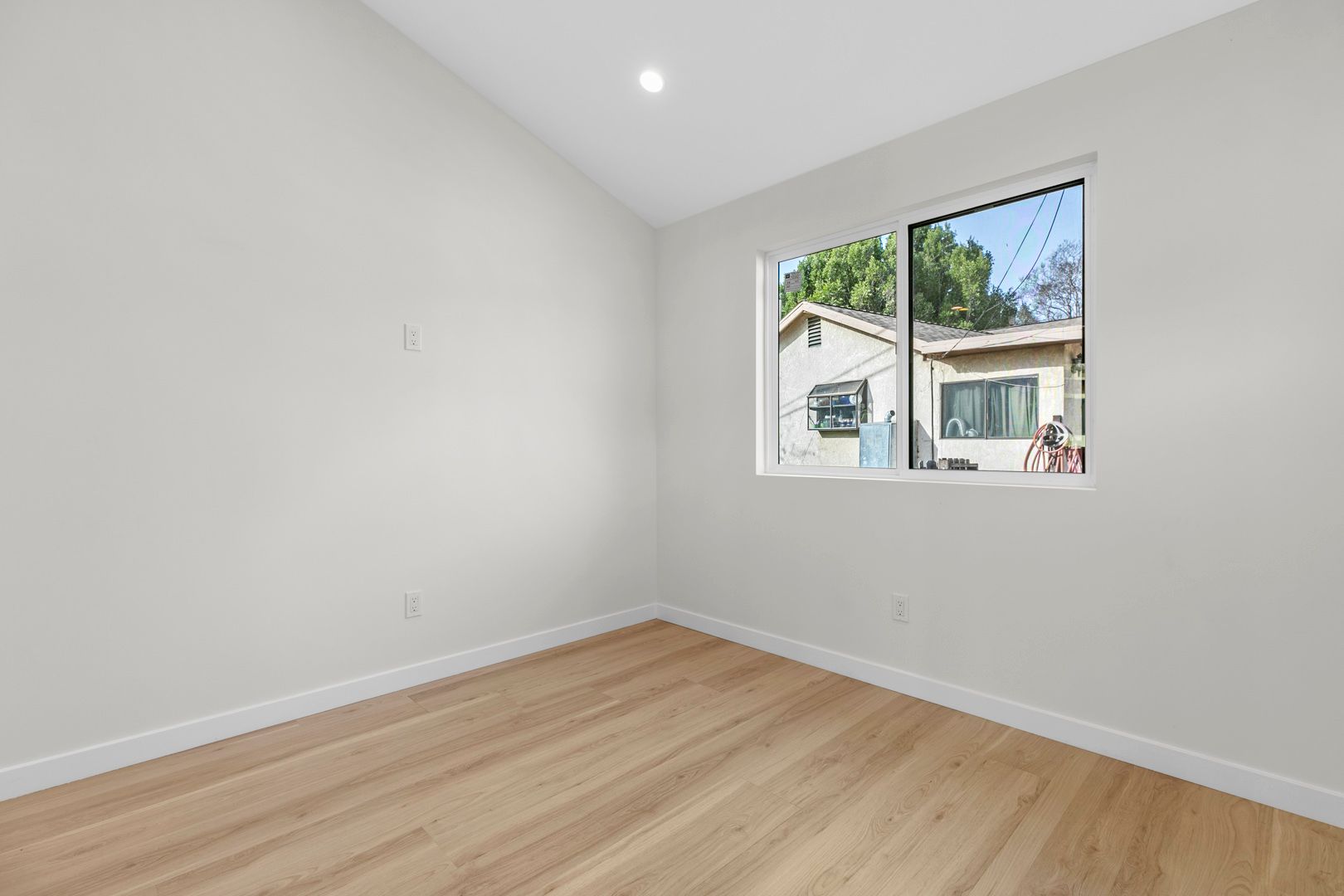 Backyard Spa ADU in Highland Park, CA photo 18