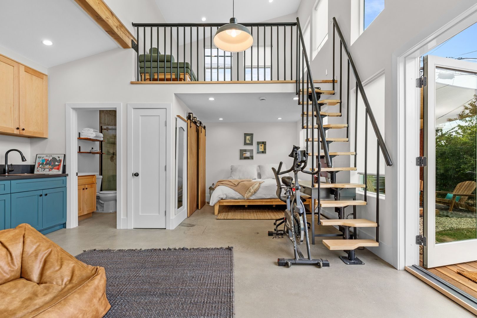 Mid-Century Two-Story ADU in Highland Park, CA photo 5