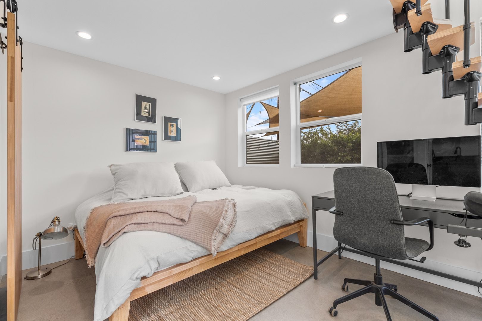 Mid-Century Two-Story ADU in Highland Park, CA photo 10