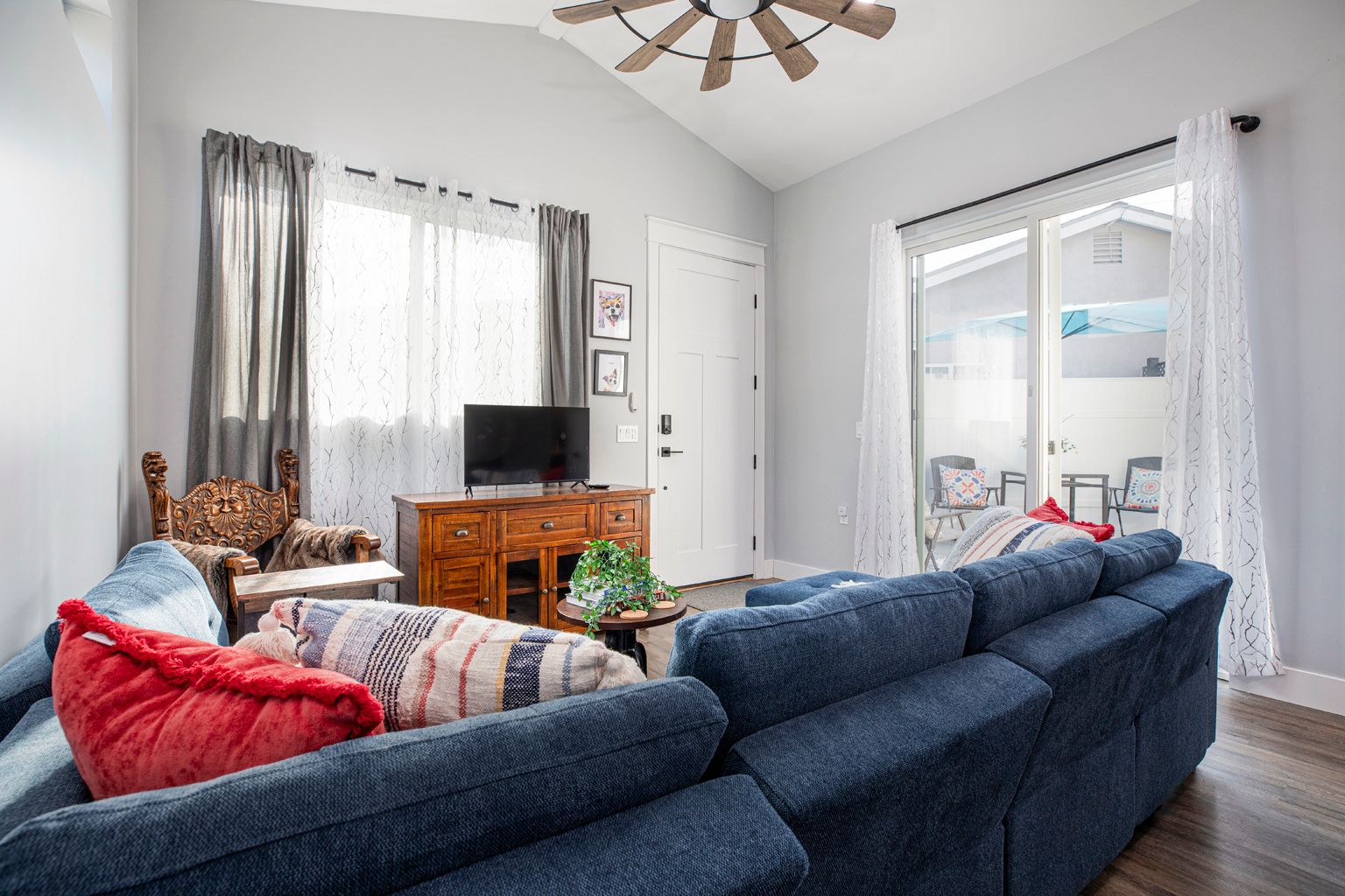Modern ADU in Huntington Beach photo 3