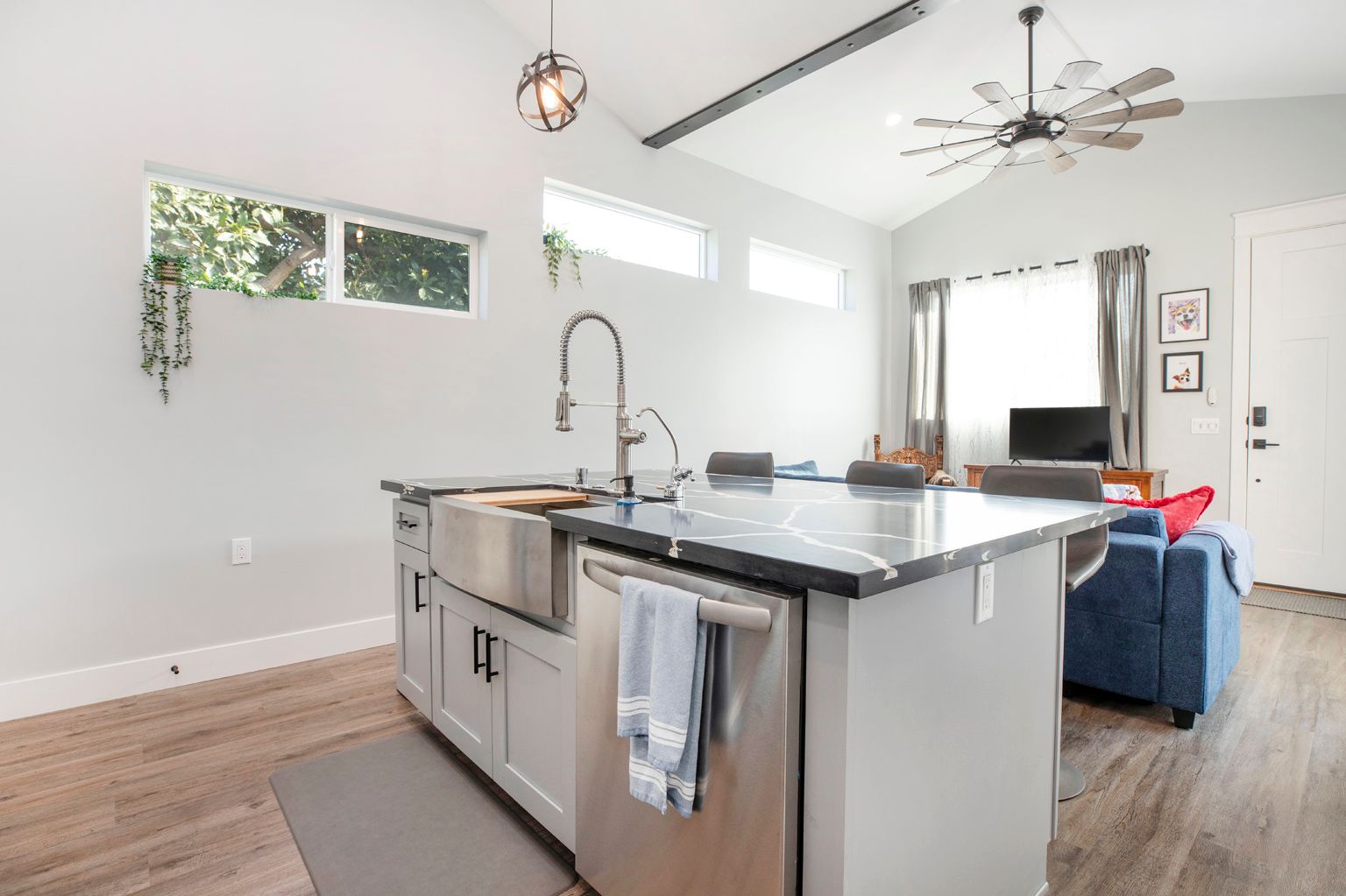 Modern ADU in Huntington Beach photo 7