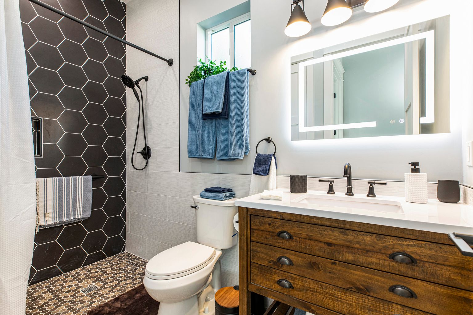 Modern ADU in Huntington Beach photo 12