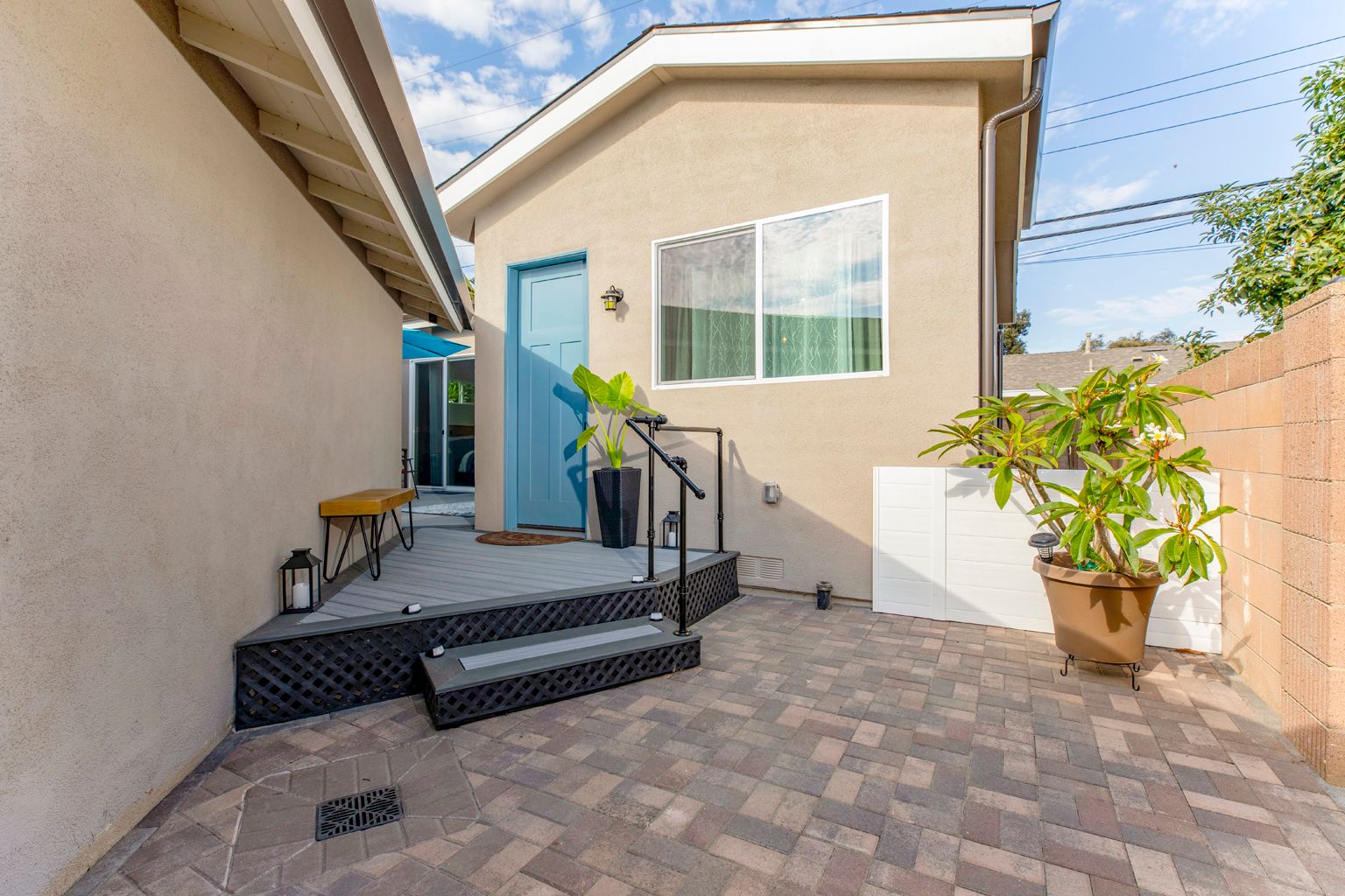 Modern ADU in Huntington Beach photo 22
