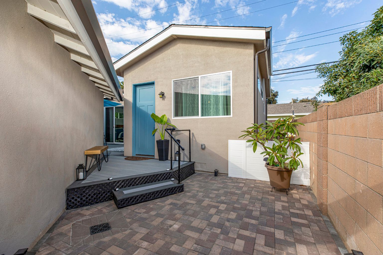 Modern ADU in Huntington Beach photo 25