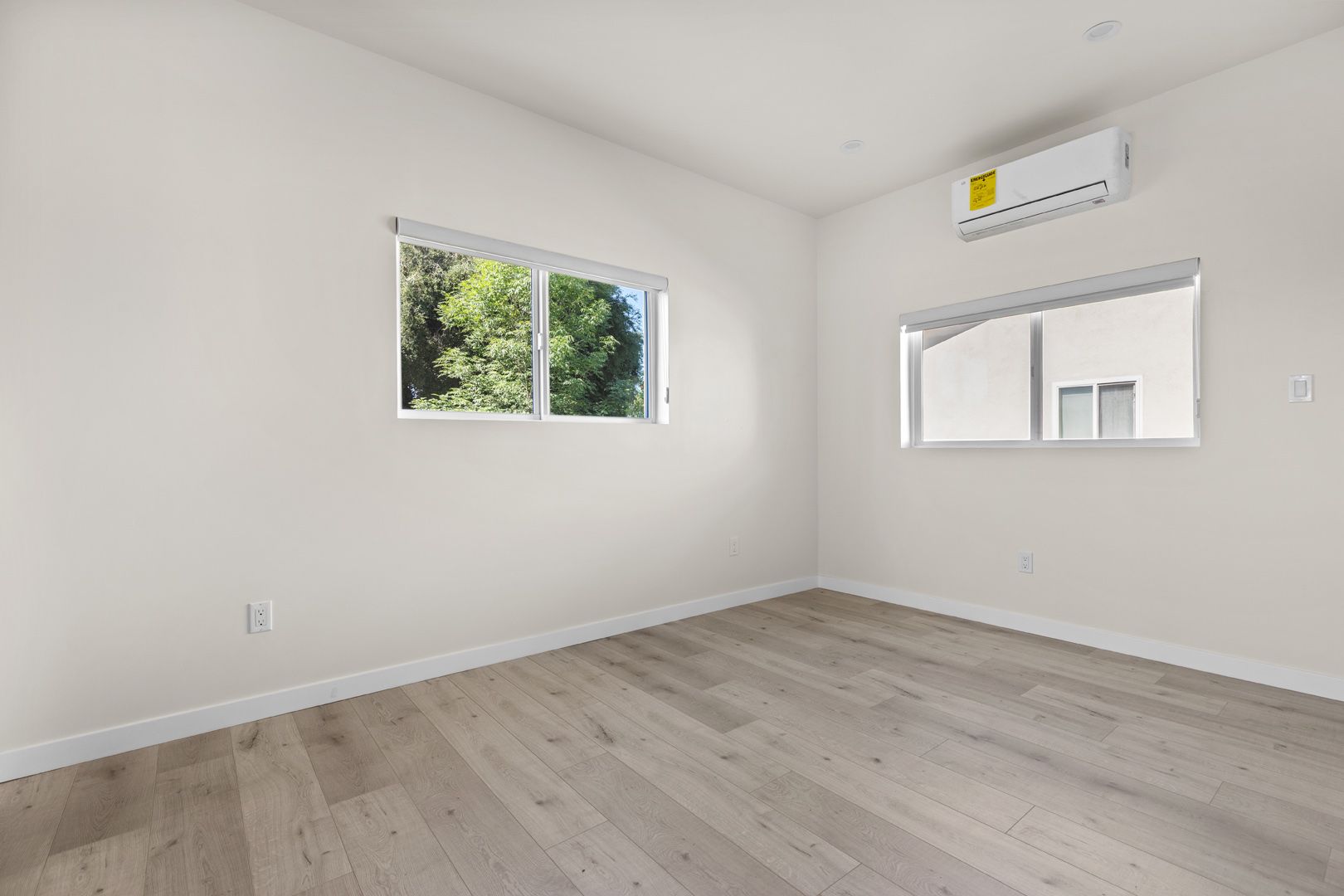 Modern ADU in Lake View Terrace photo 20