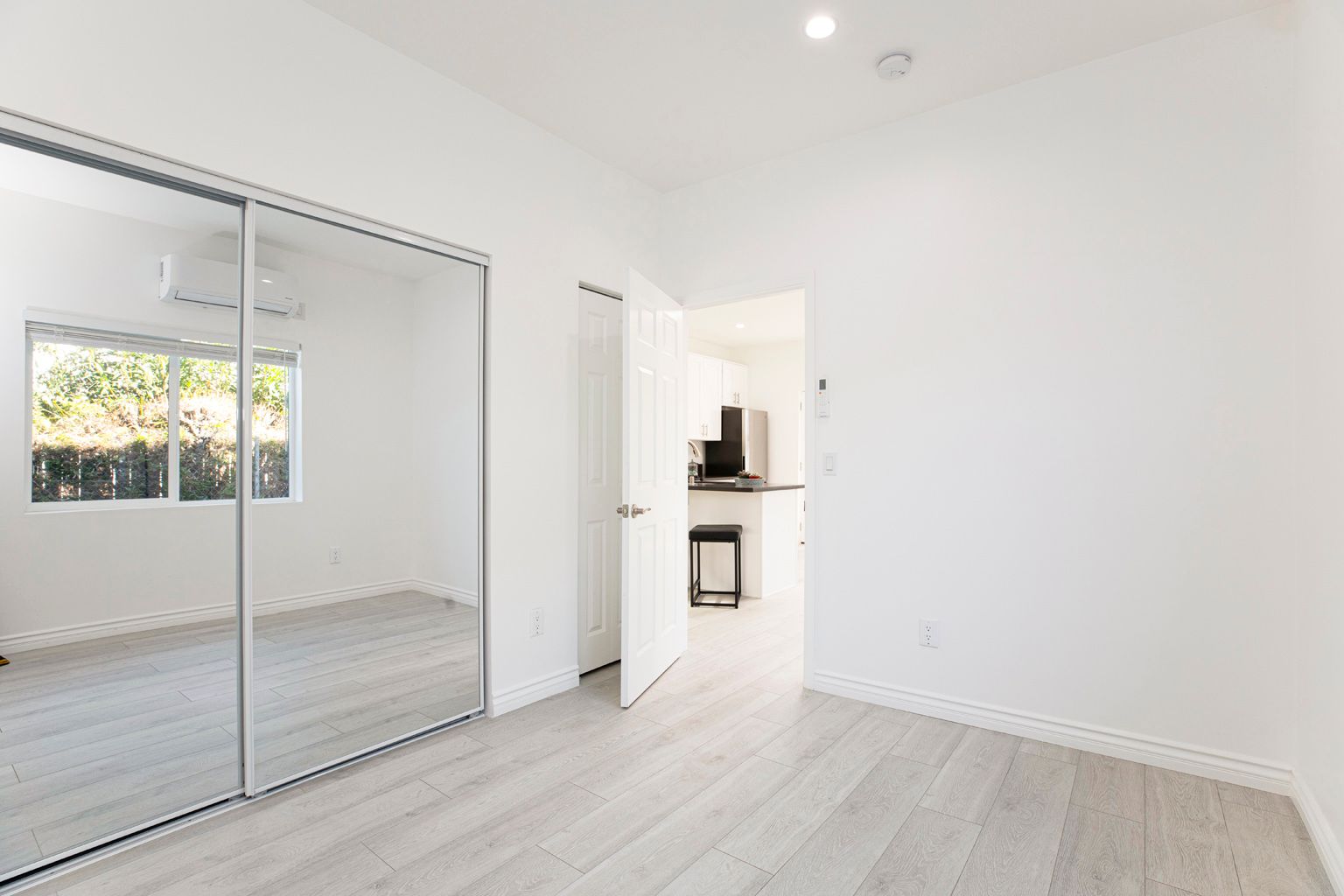 Modern Concrete ADU in Los Angeles, CA photo 19