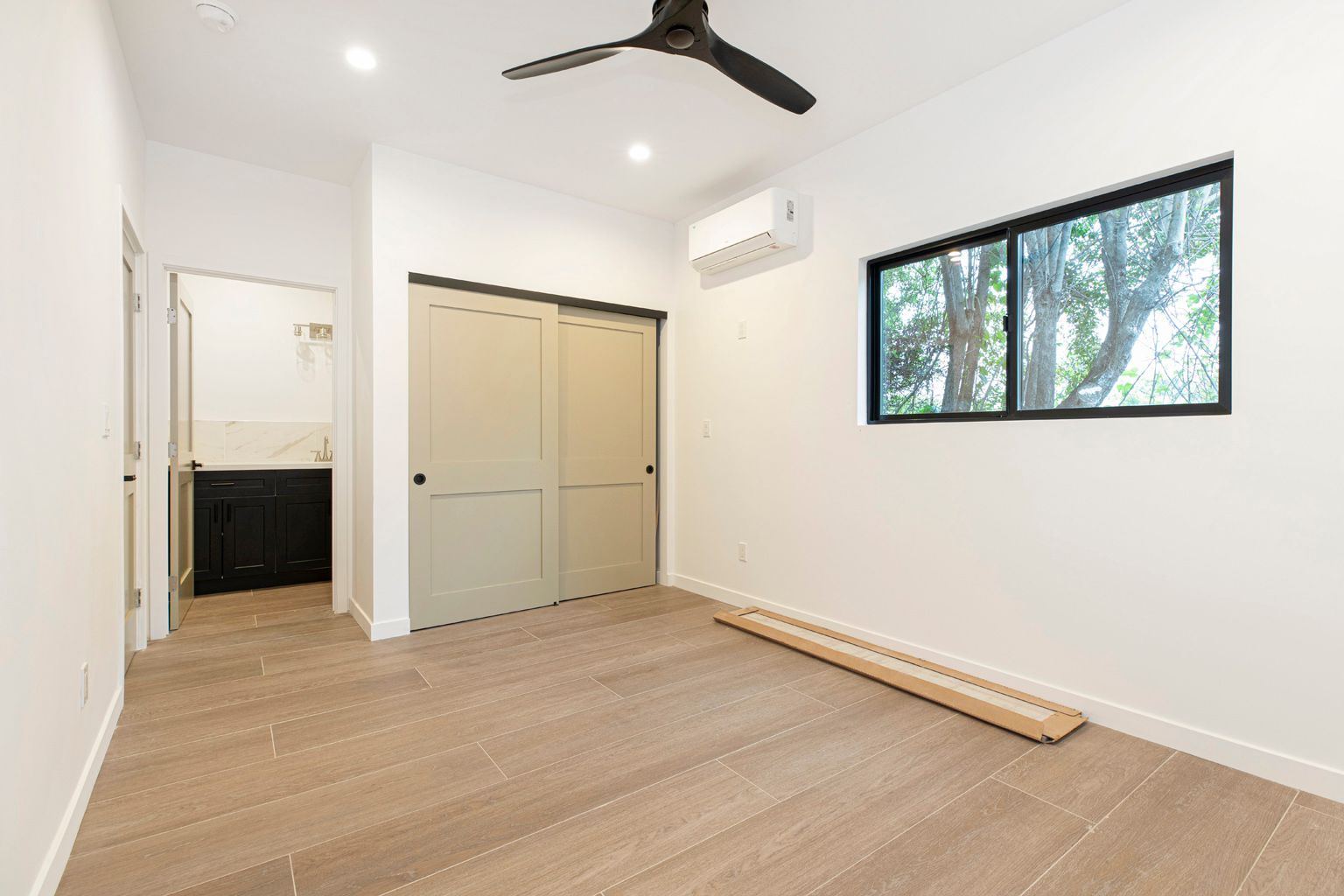 Two-Story Modern ADU in Los Angeles, CA photo 16