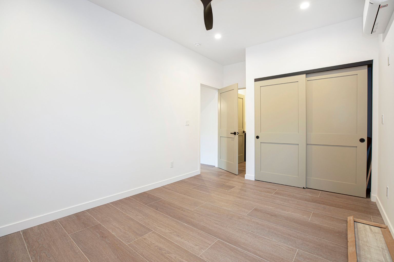 Two-Story Modern ADU in Los Angeles, CA photo 17