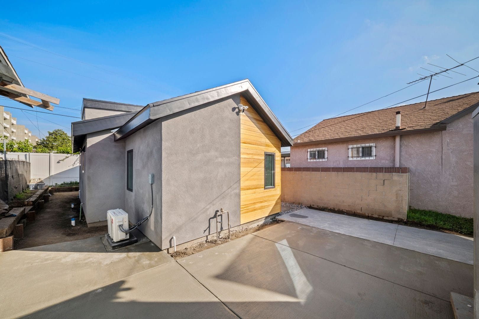 Detached Backyard ADU in Los Angeles, CA photo 12