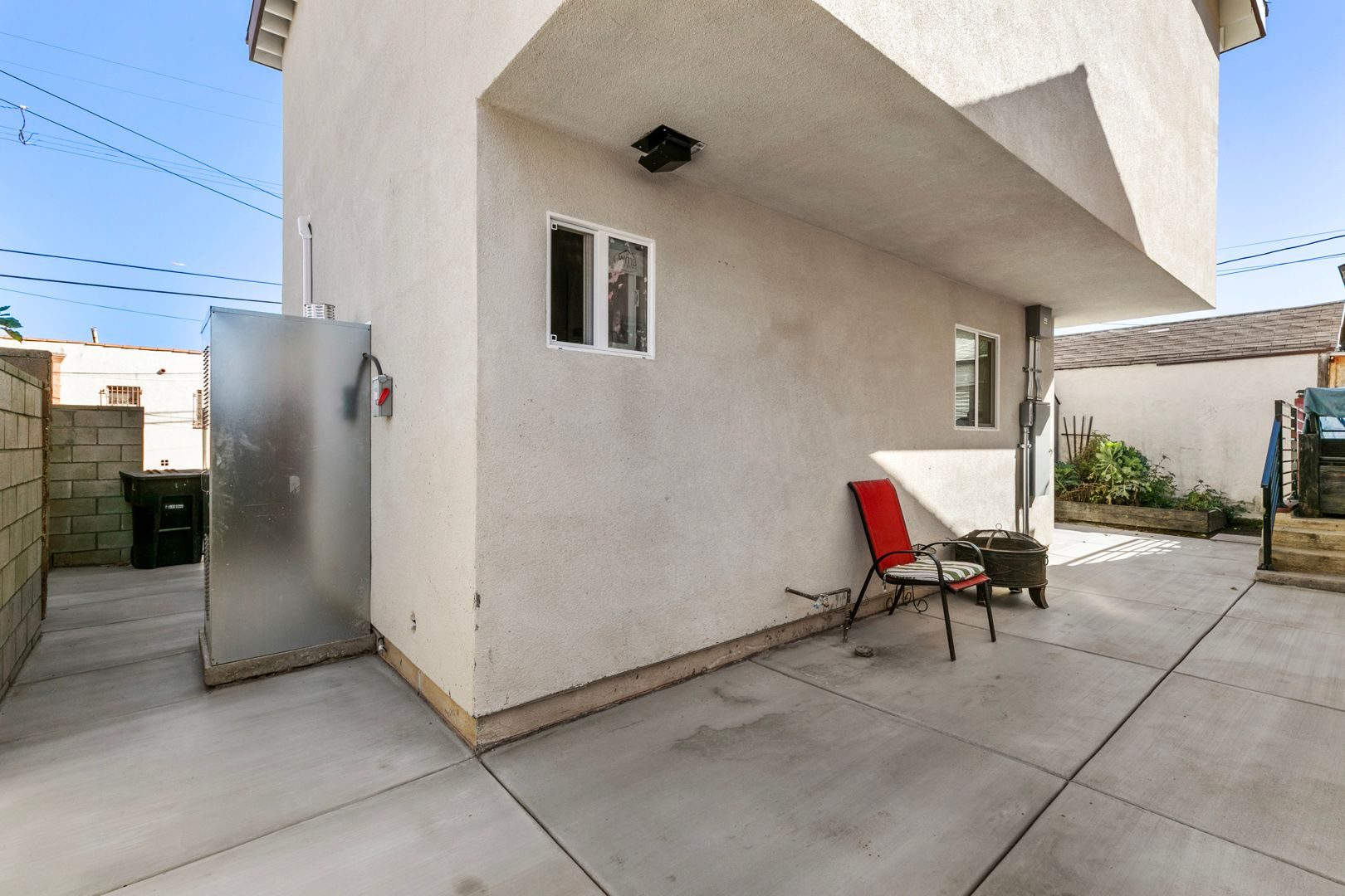 Industrial Modern ADU in Los Angeles, CA photo 16
