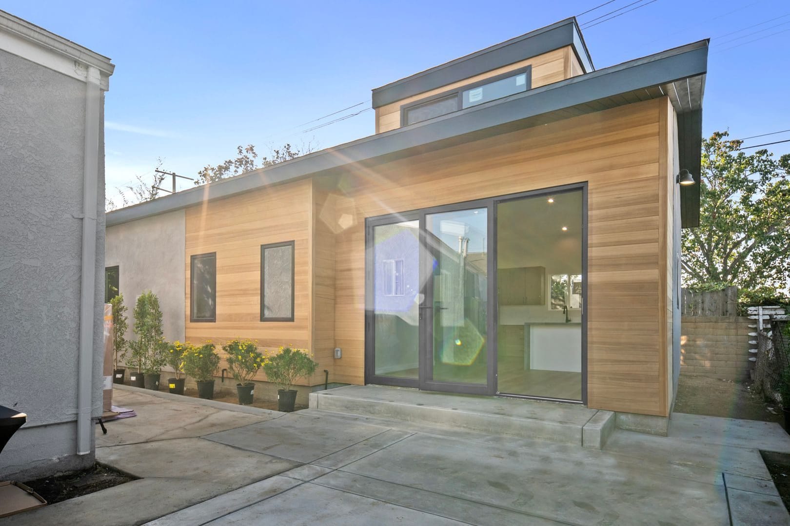 Open-Concept Modern ADU in Los Angeles, CA photo 4