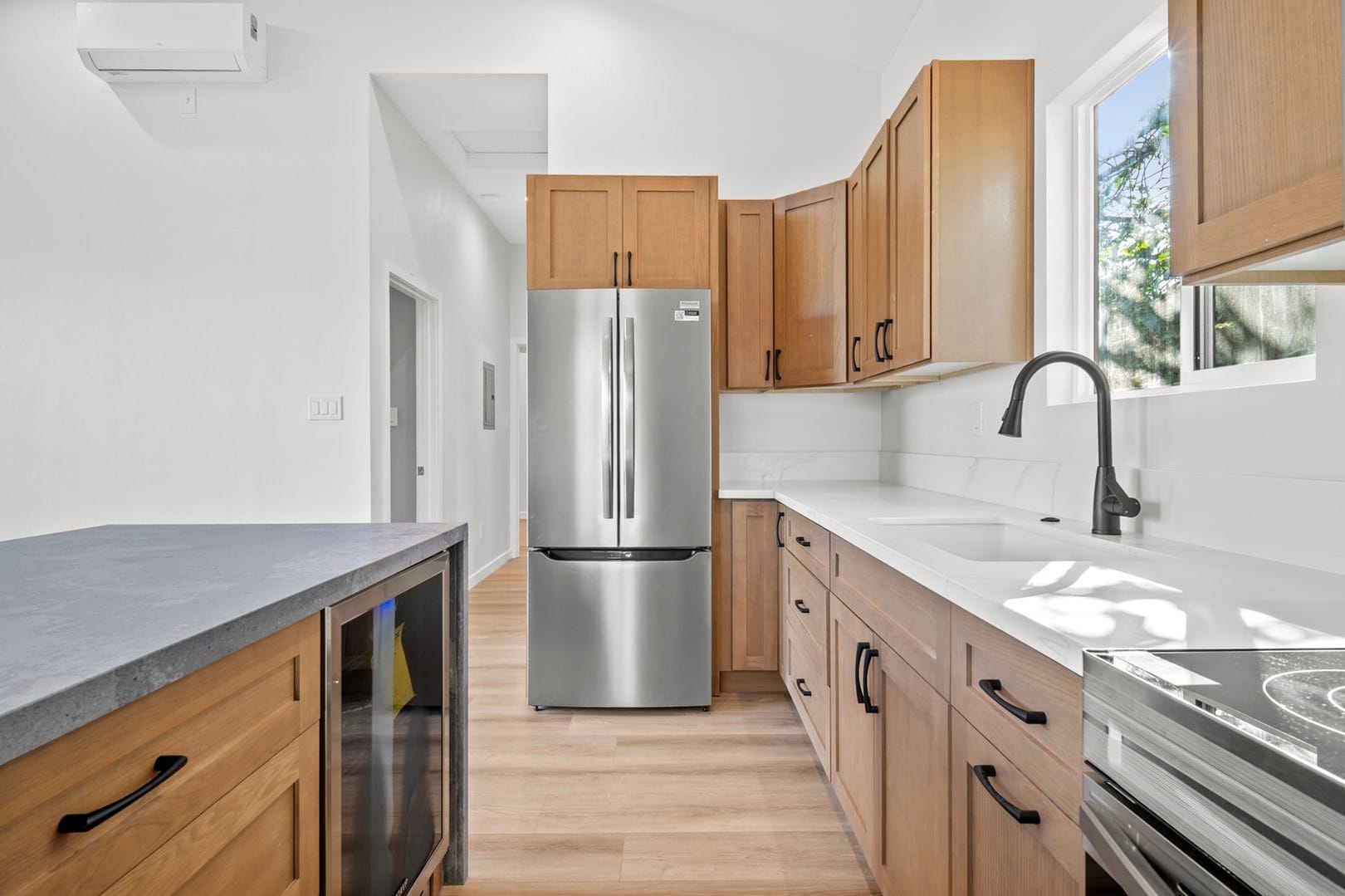 Open-Concept Modern ADU in Los Angeles, CA photo 13