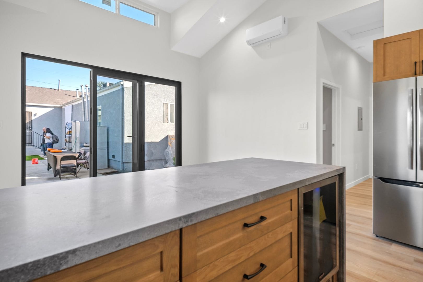 Open-Concept Modern ADU in Los Angeles, CA photo 28