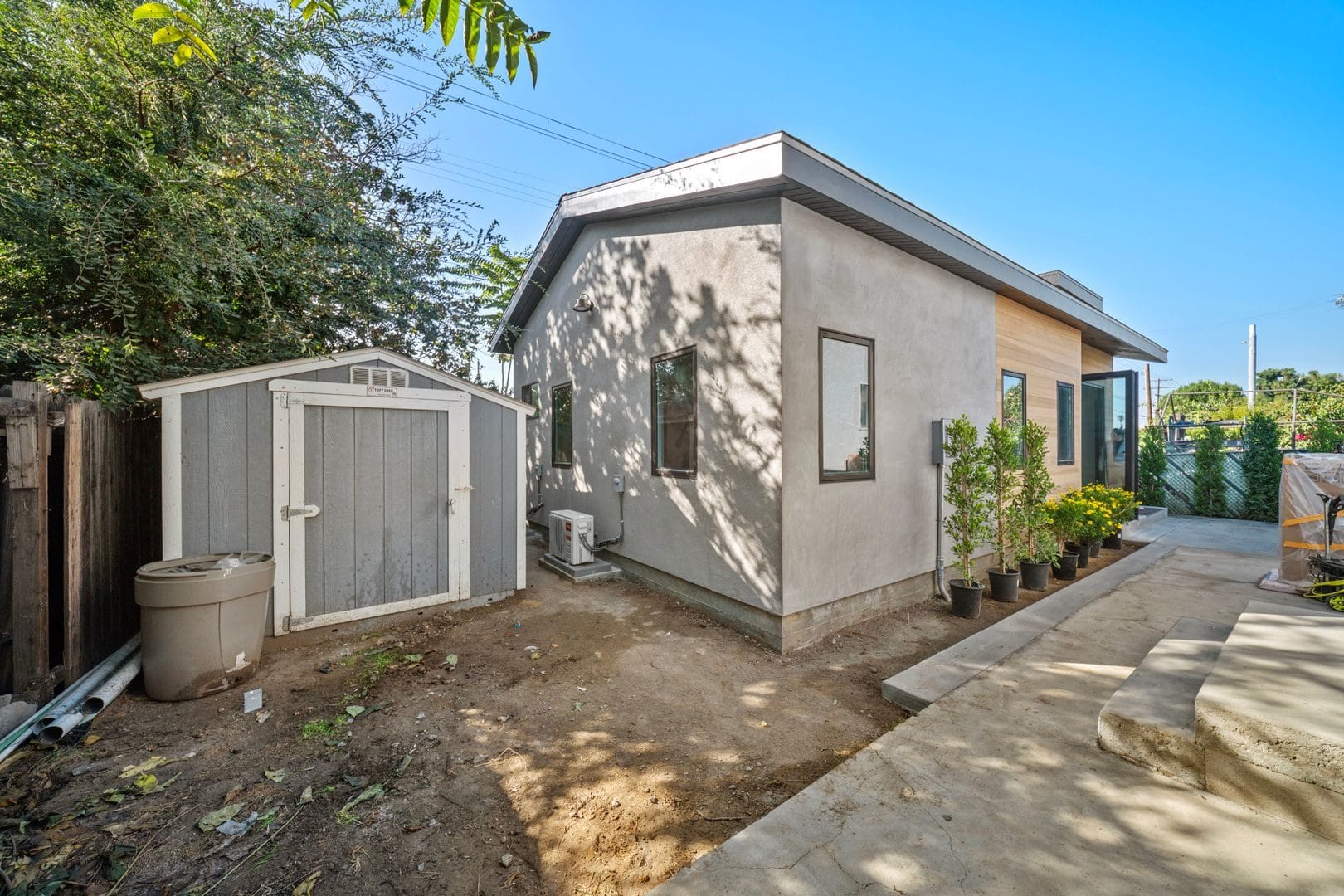 Open-Concept Modern ADU in Los Angeles, CA photo 32