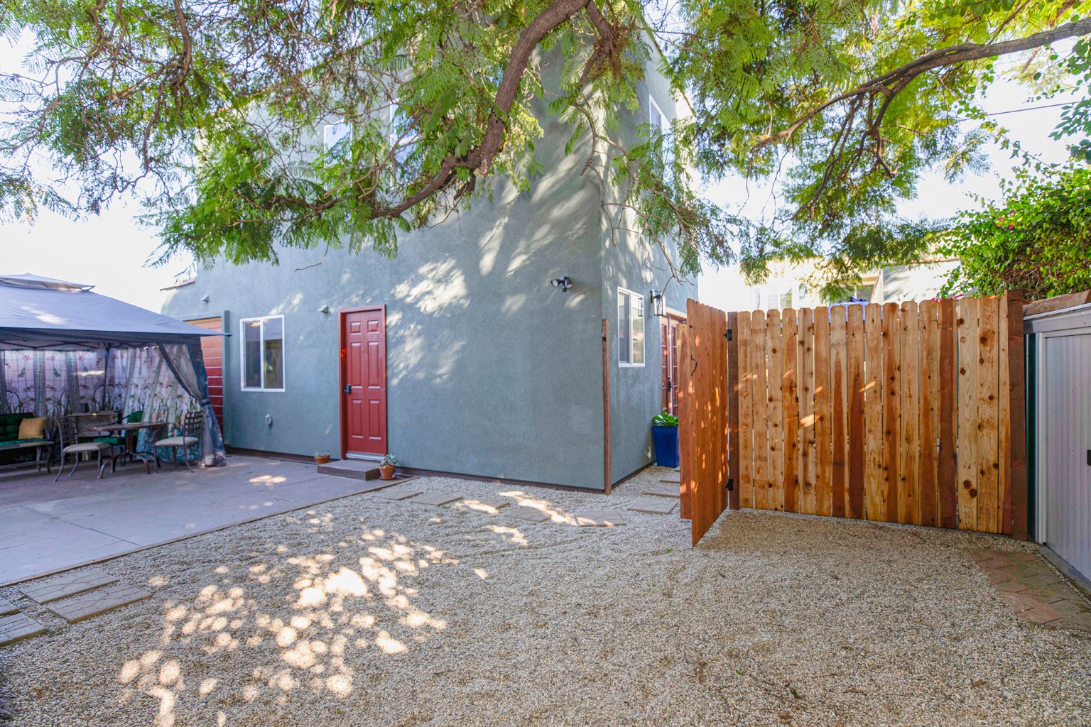 Gray-Clad Backyard ADU in Los Angeles, CA