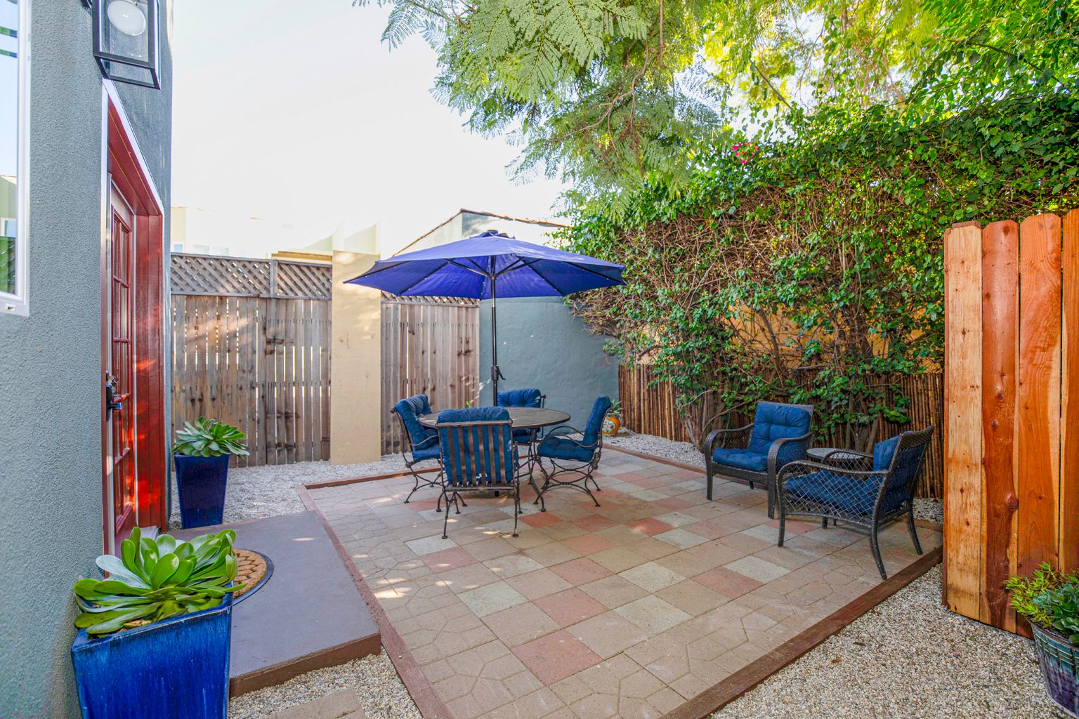 Gray-Clad Backyard ADU in Los Angeles, CA photo 2