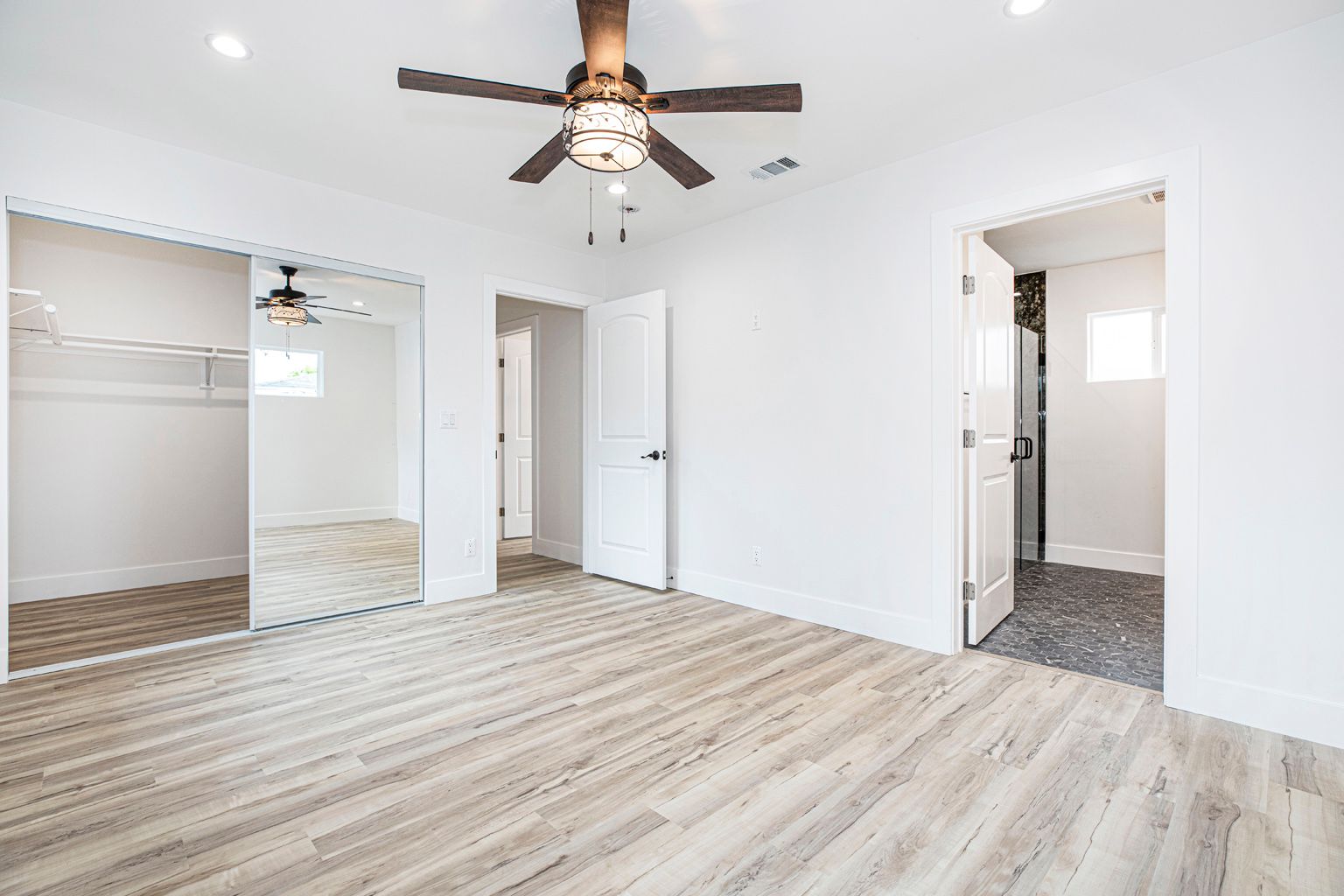 Modern ADU in Montebello photo 3