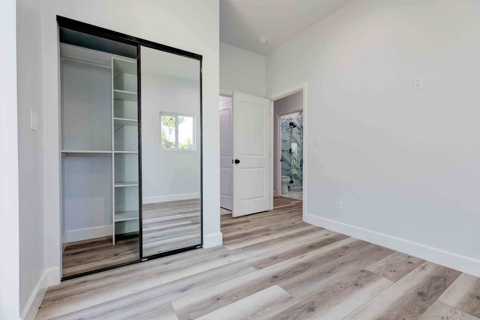 Modern Cottage-Style ADU in Pasadena, CA photo 16