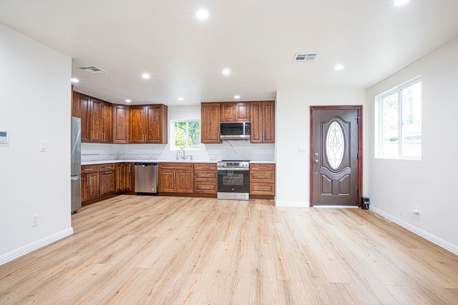 White-Oak Modern ADU in Pasadena, CA photo 16