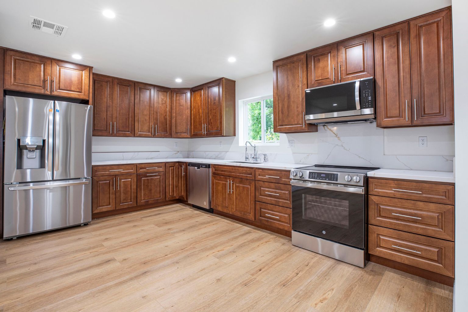 White-Oak Modern ADU in Pasadena, CA photo 17