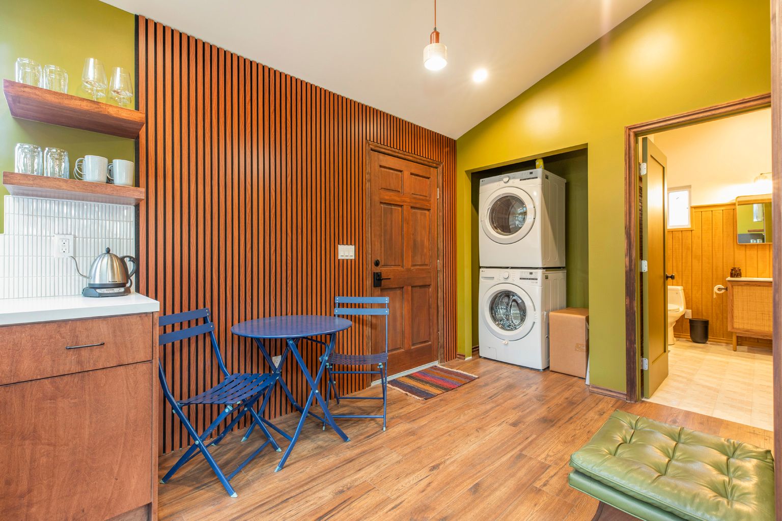 Wood-Panelled Detached ADU in Pasadena, CA photo 13