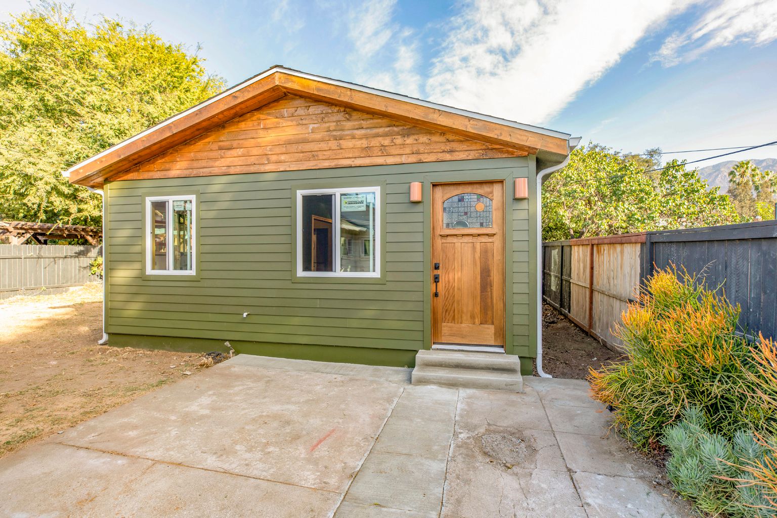 Wood-Panelled Detached ADU in Pasadena, CA photo 2