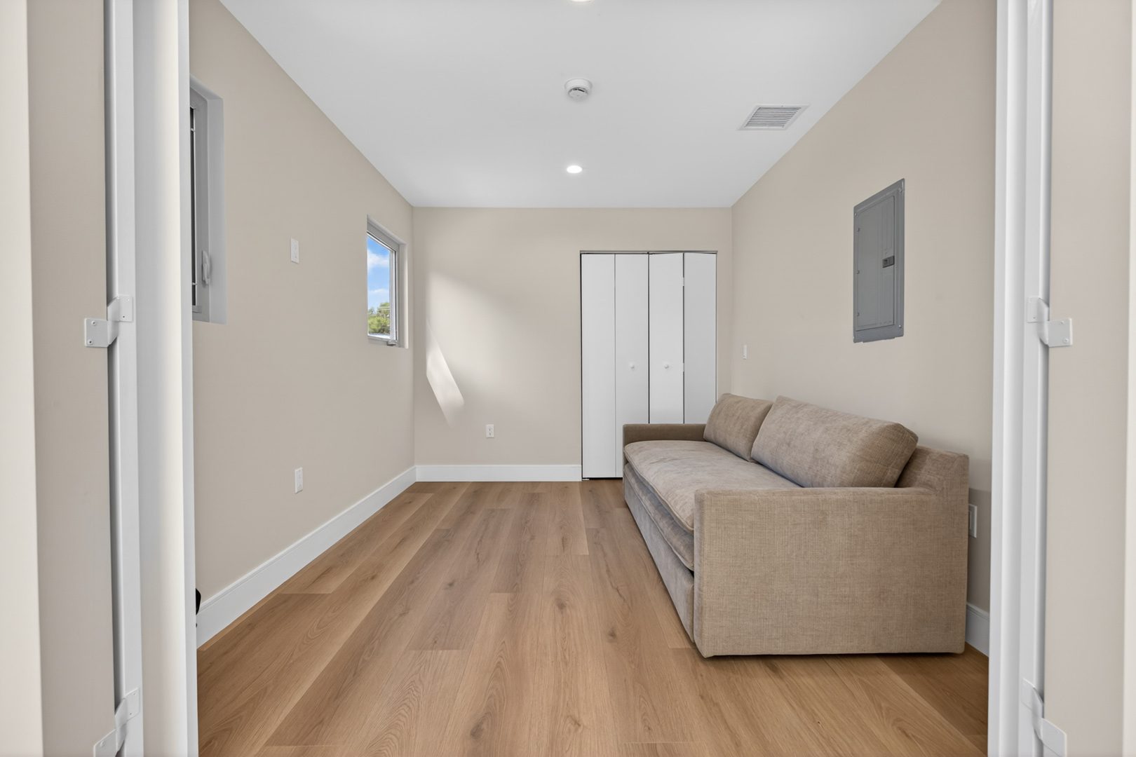 Modern ADU in Tujunga, CA (Haines Canyon) photo 24