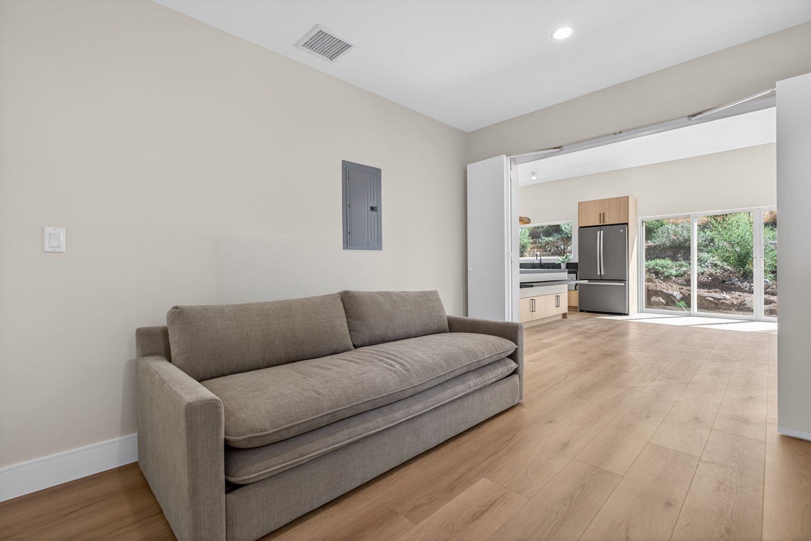 Modern ADU in Tujunga, CA (Haines Canyon) photo 25