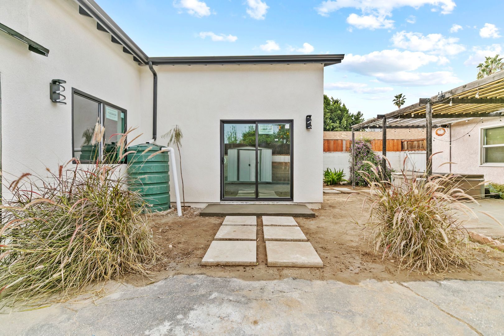 Modern ADU in Van Nuys photo 2