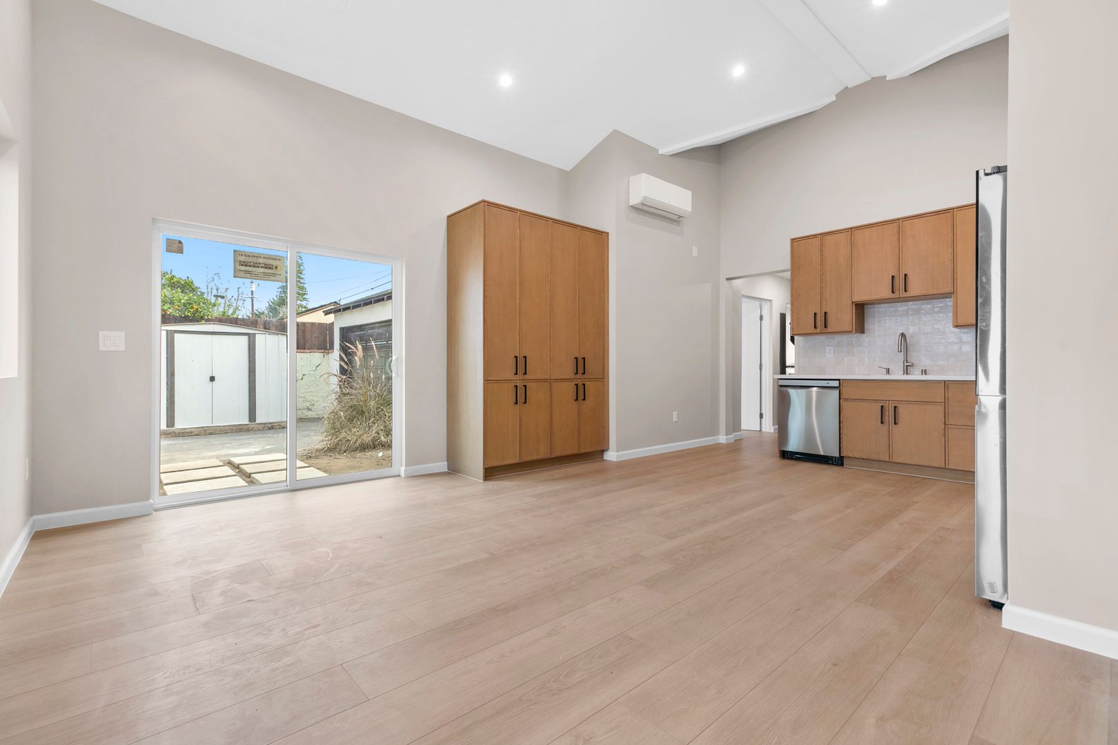 Modern ADU in Van Nuys photo 3