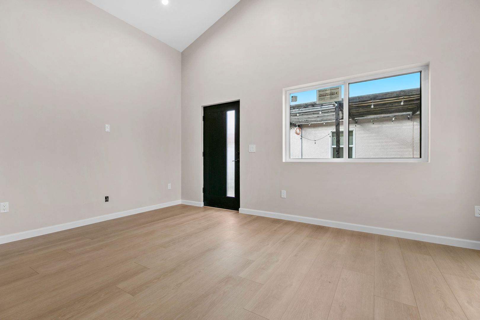 Modern ADU in Van Nuys photo 5