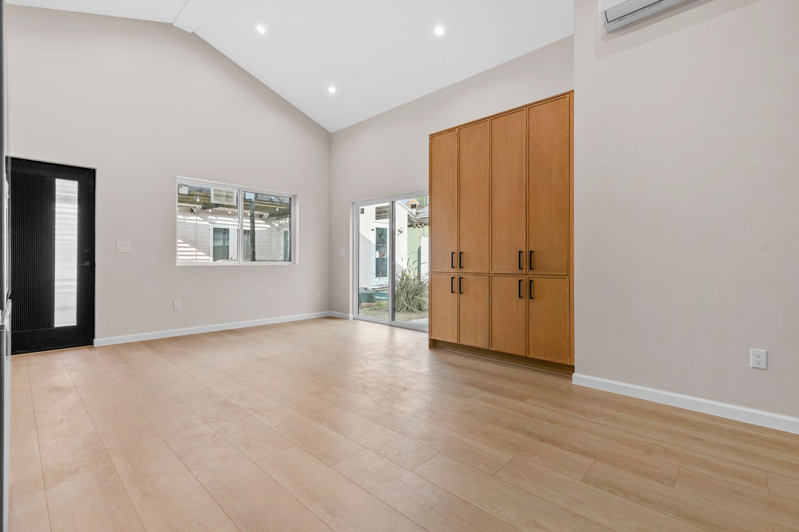 Modern ADU in Van Nuys photo 9