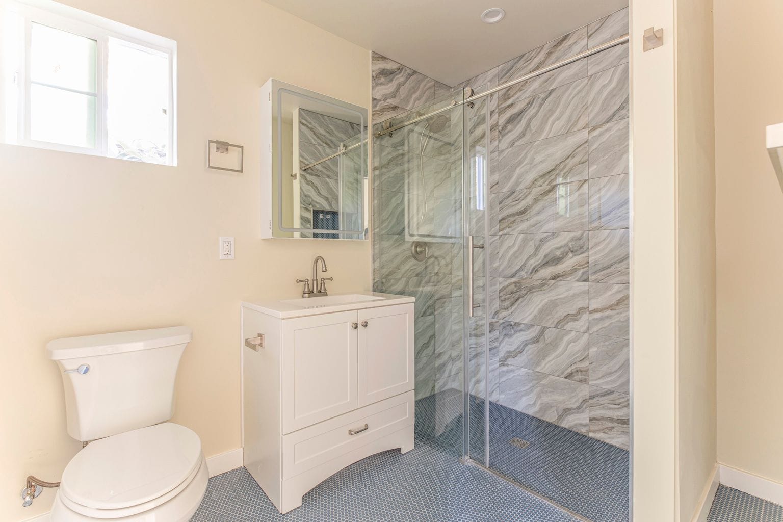 Modern ADU in Whittier photo 8