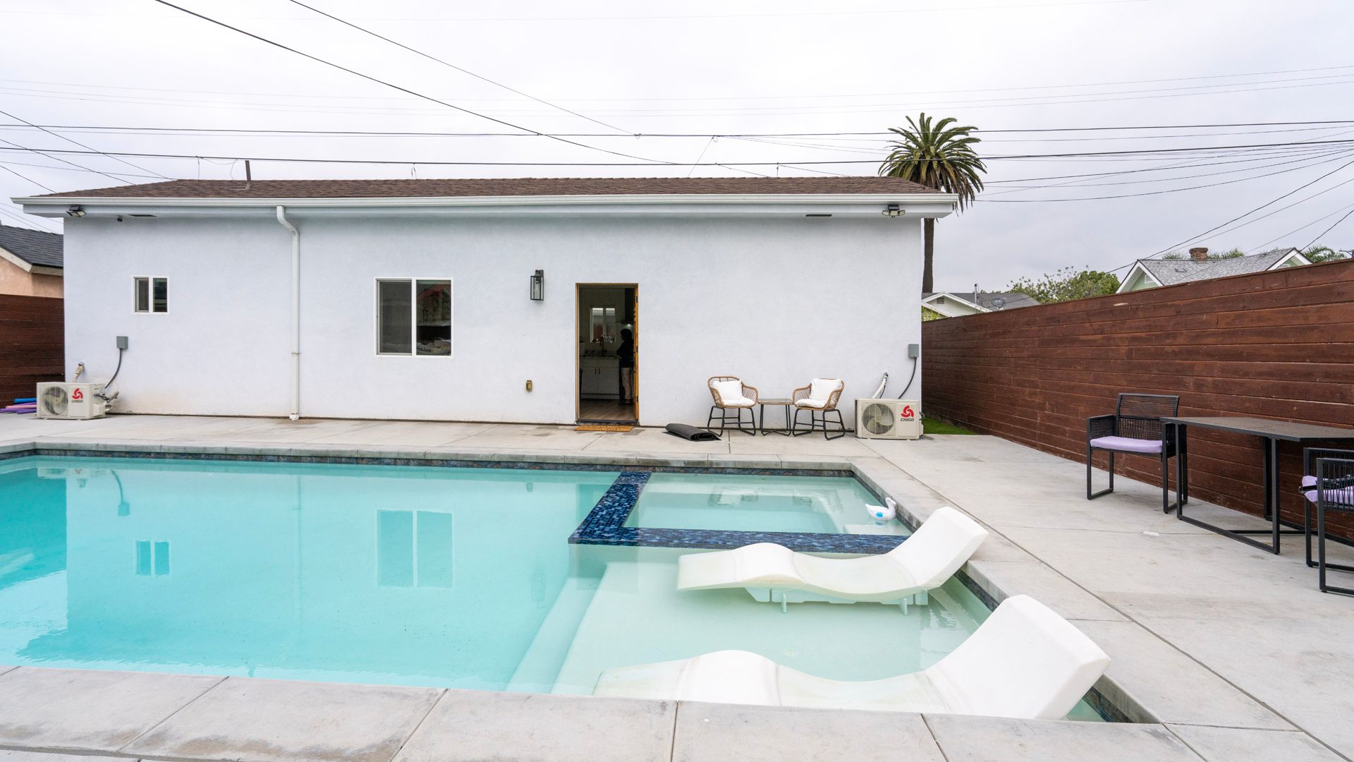 Modern Outdoor-Living ADU in South Los Angeles, CA photo 38